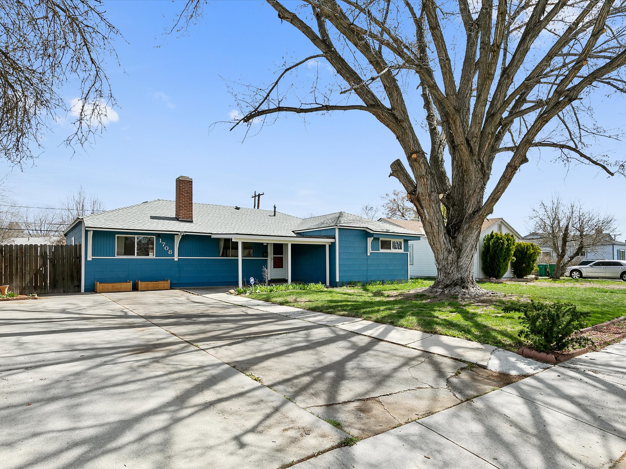 1708 Probasco Way